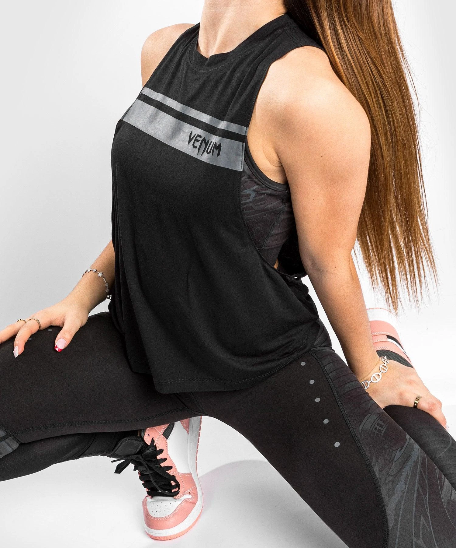 Venum YKZ21 Women's Tank Top - Black/Black - Image 5