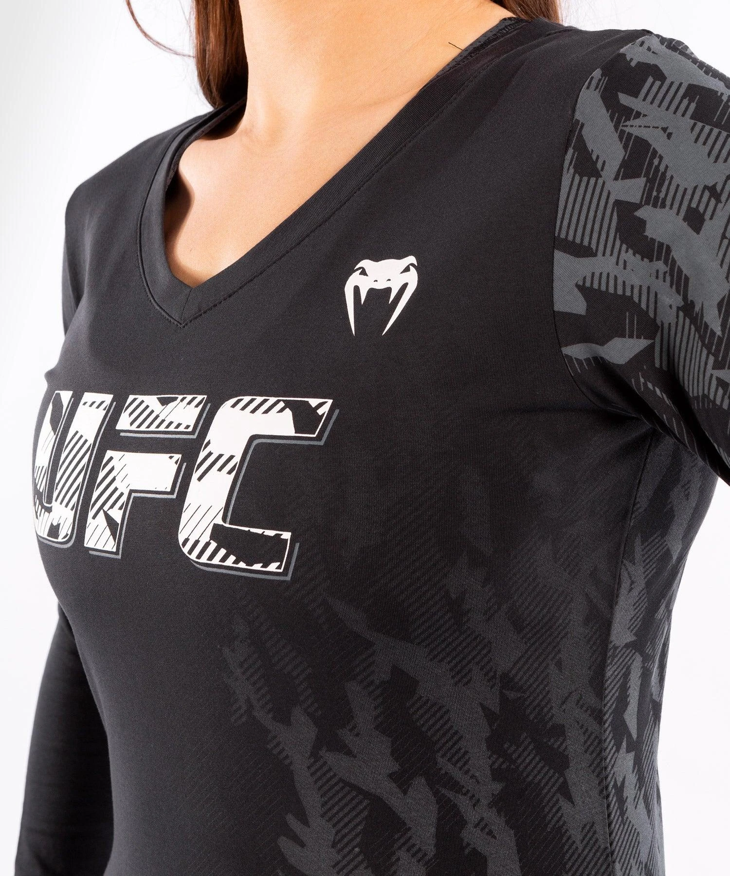 UFC Venum Authentic Fight Week Women's Long Sleeve T-shirt - Black - Image 5