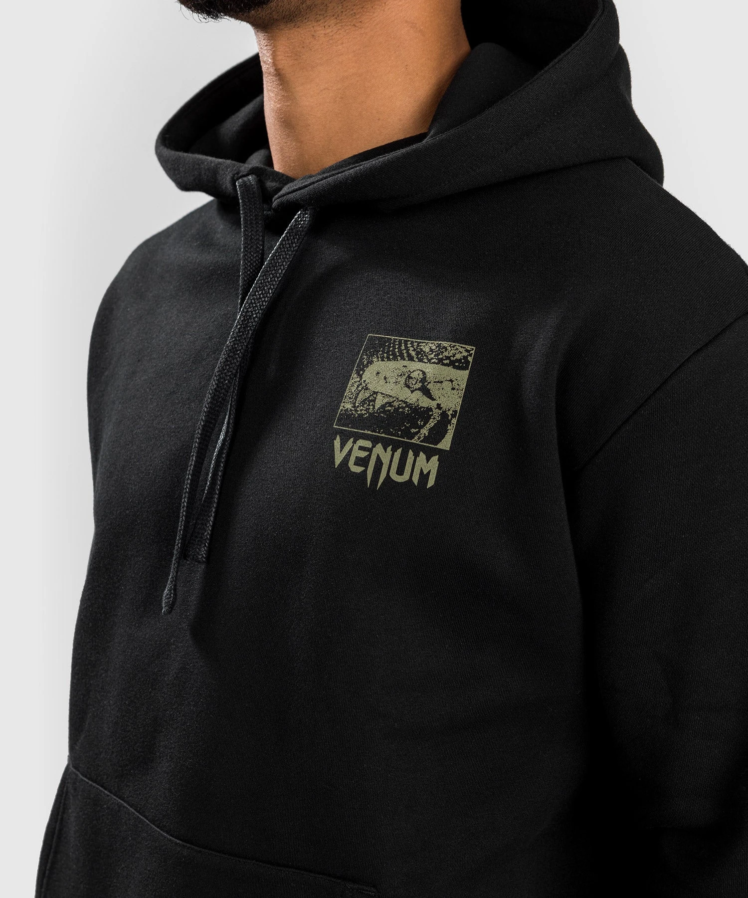 Venum Fangs Hoodie Regular Fit - Black - Image 7