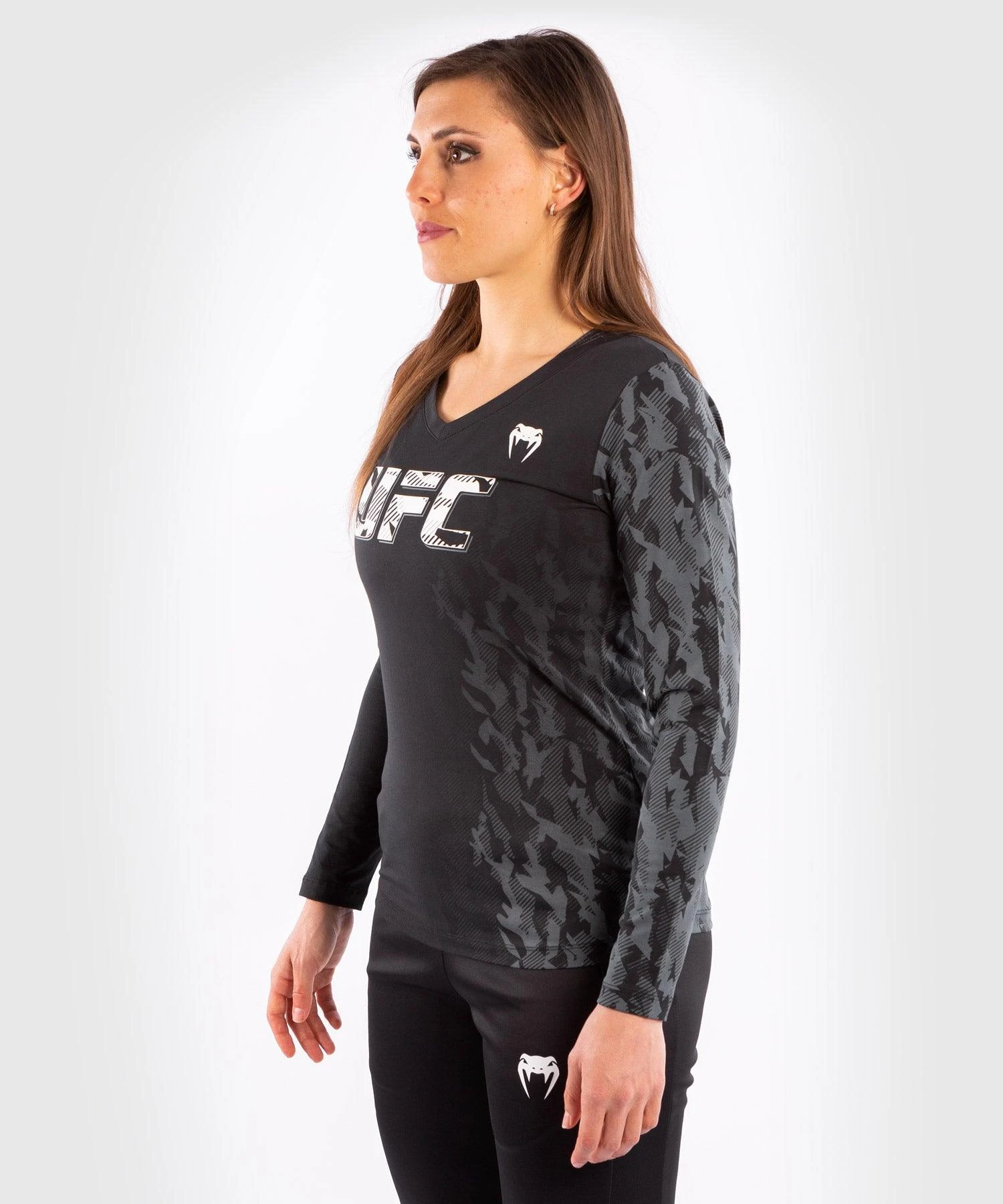 UFC Venum Authentic Fight Week Women's Long Sleeve T-shirt - Black - Image 3