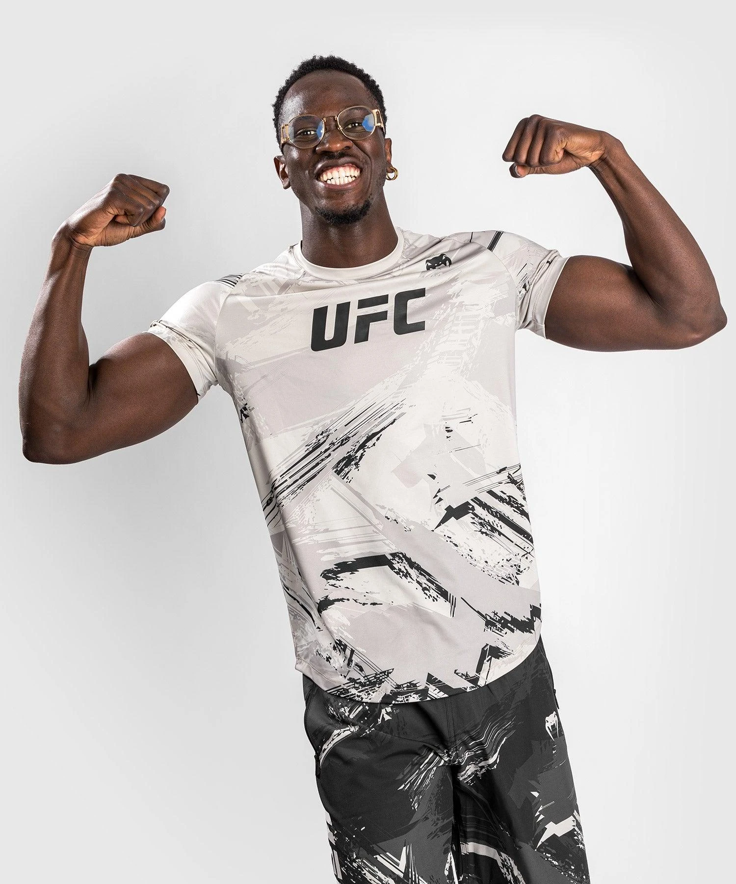 UFC Venum Authentic Fight Week 2.0 Men's Dry Tech T-shirt - Sand - Image 3