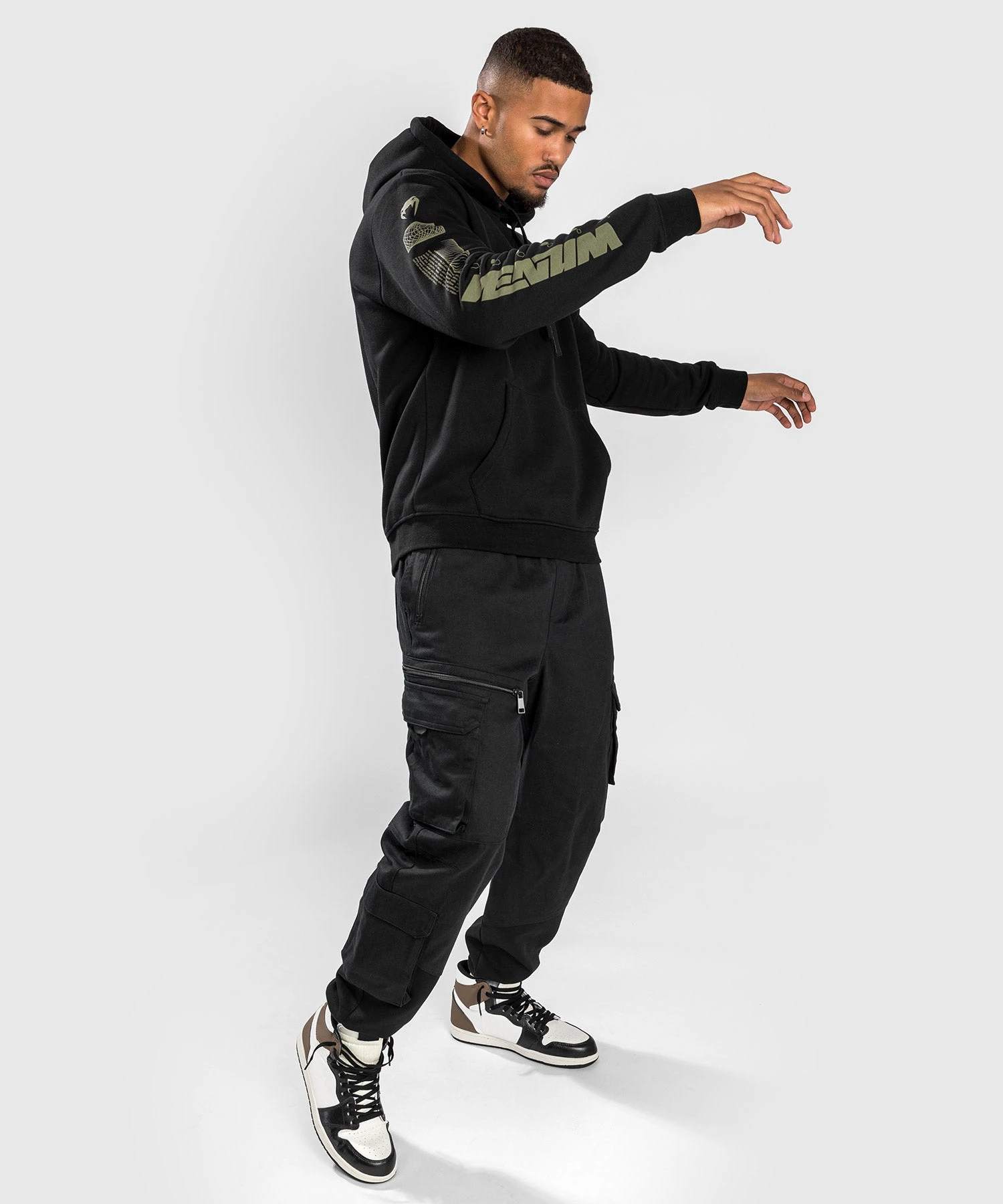 Venum Fangs Hoodie Regular Fit - Black - Image 4