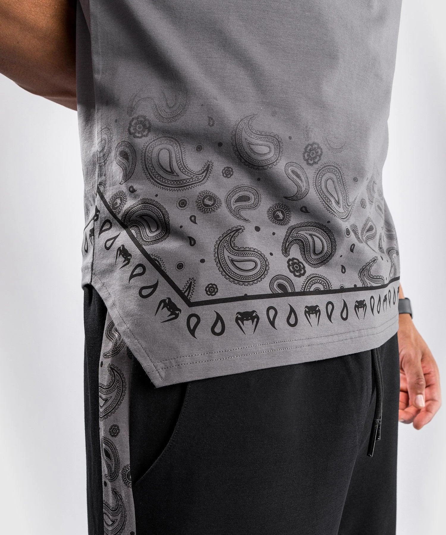 Venum Cali 34 Interference T-Shirt - Dark Grey - Image 7