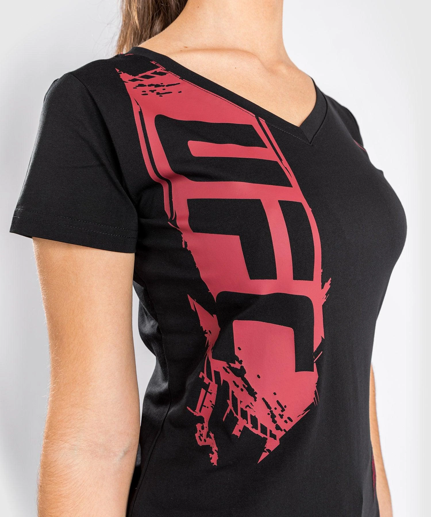 UFC Venum Authentic Fight Week Women's 2.0 Short Sleeve T-Shirt - Black/Red - Image 8