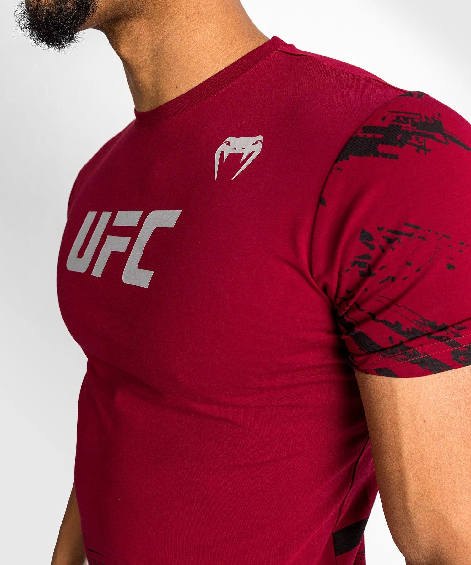 UFC Venum Authentic Fight Week Men's 2.0 Short Sleeve T-Shirt - Red - Image 6