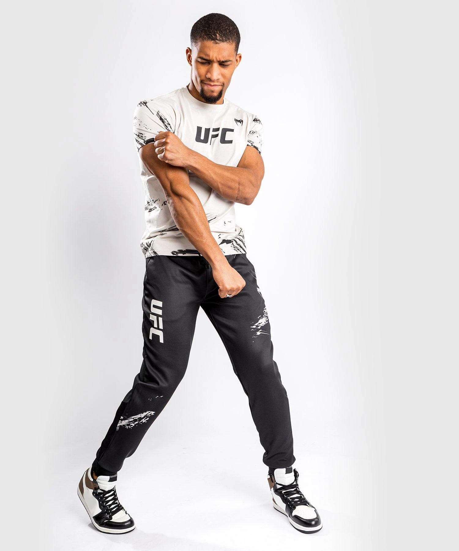 UFC Venum Authentic Fight Week 2.0 Sweatpants - Black/Sand - Image 2