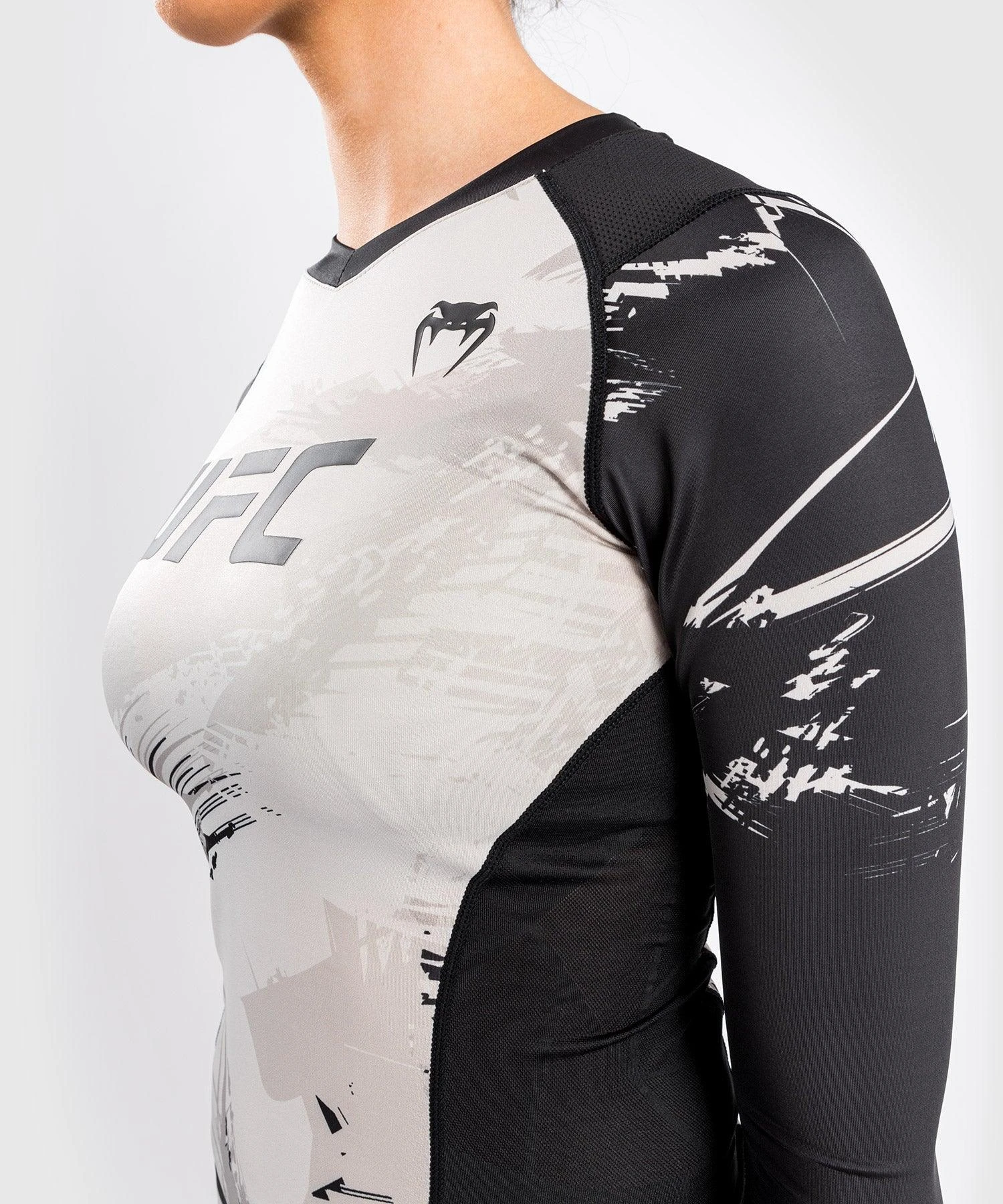UFC Venum Authentic Fight Week Women's 2.0 Performance Long Sleeve Rashguard - Sand/Black - Image 8