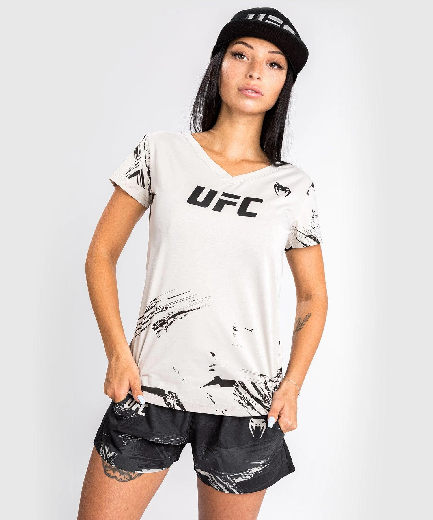 UFC Venum Authentic Fight Week Women's 2.0 Short Sleeve T-Shirt - Sand - Image 5