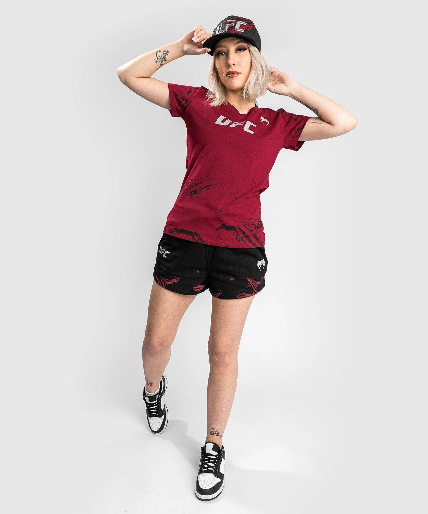 UFC Venum Authentic Fight Week Women's 2.0 Short Sleeve T-Shirt - Red - Image 2