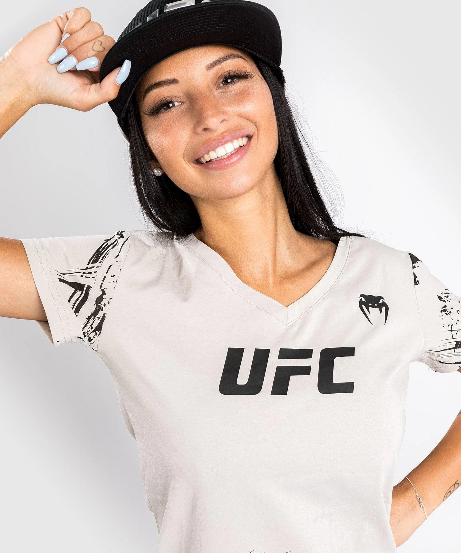 UFC Venum Authentic Fight Week Women's 2.0 Short Sleeve T-Shirt - Sand - Image 3