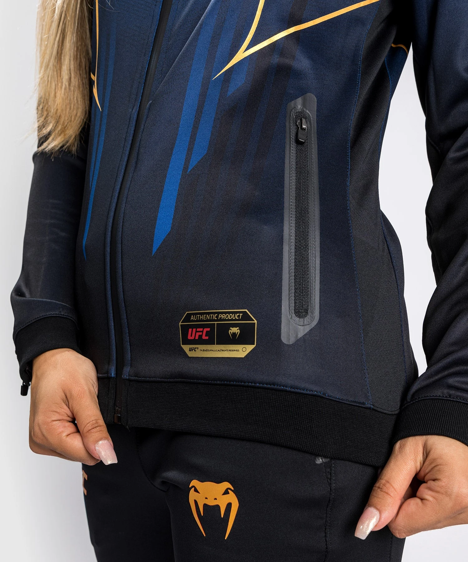 CSD FASHION UFC Authentic Fight Night 2.0 Kit By Venum Women's Walkout Hoodie - Midnight - Champion - Image 8